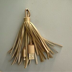 ✨5 for $20✨🧡Merkury - Gold Leather Charging Tassel - OS